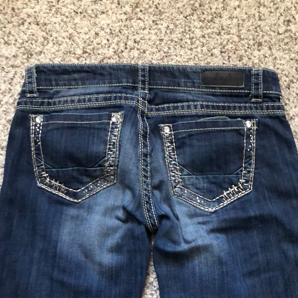 Daytrip Jeans - Picture 2 of 4